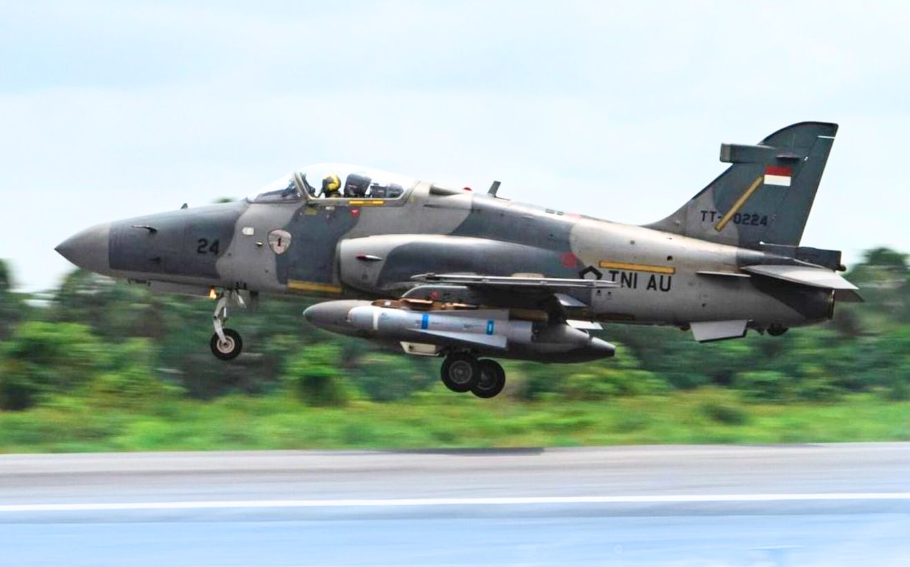 Hawk 209 Skadron Udara 1 melaksanakan Latihan Maverick