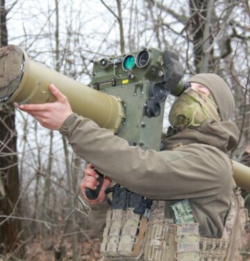 Prajurit Ukraina menggunakan rudal Martlet dari Inggris