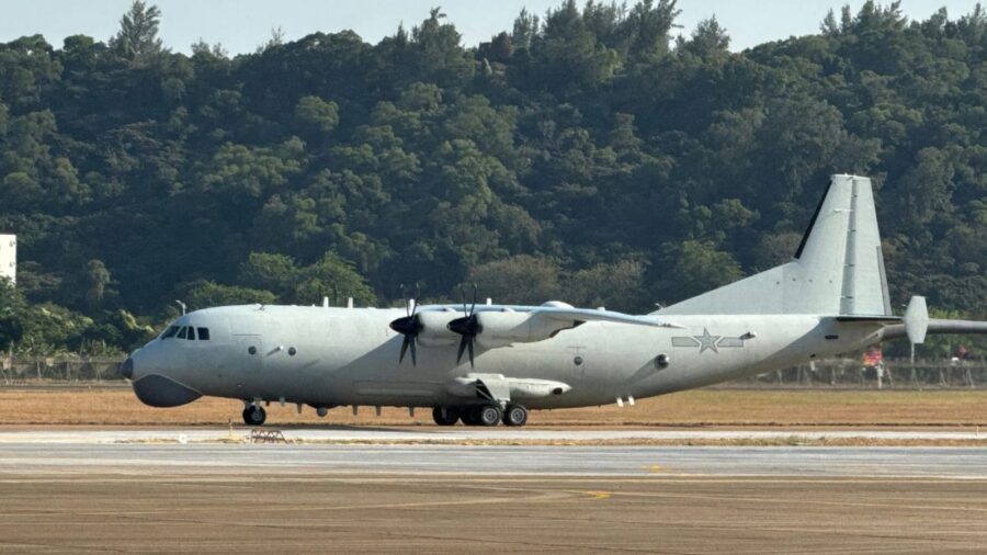 Y-8Q