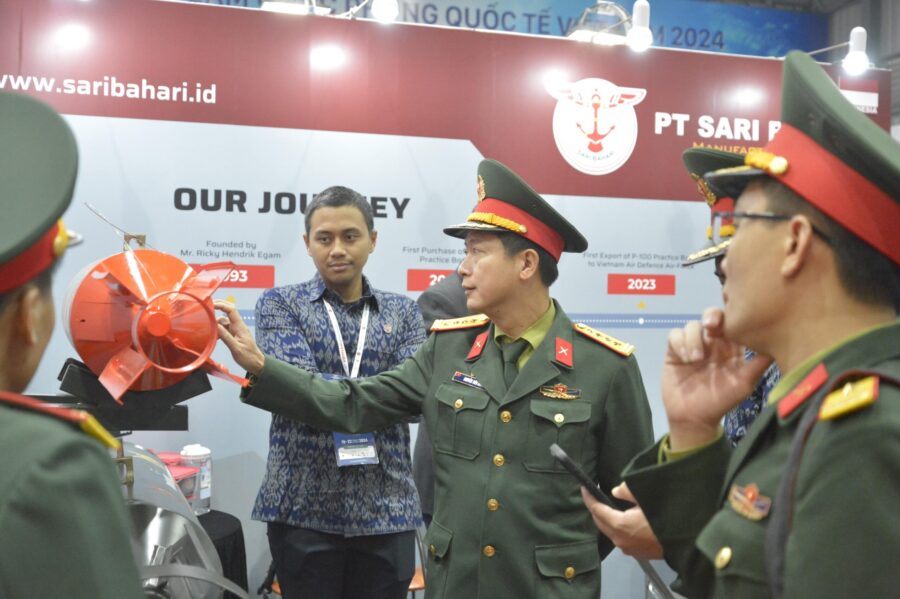 Sari Bahari hadir di Vietnam Defence 2024