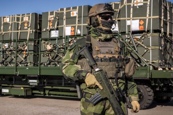 Swedia akan mengirimkan bantuan militer terbesarnya ke Ukraina