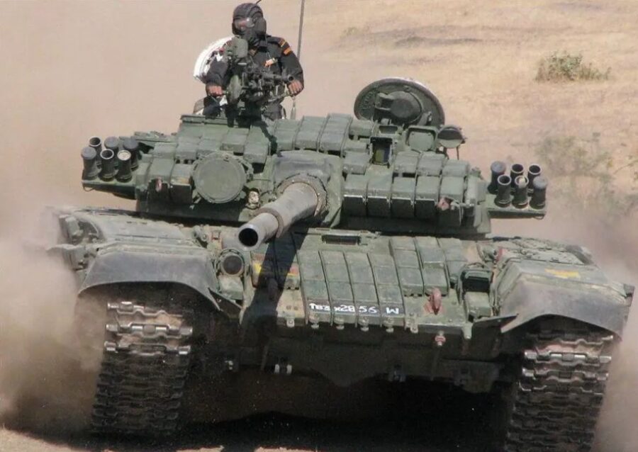 Tank T-72 India