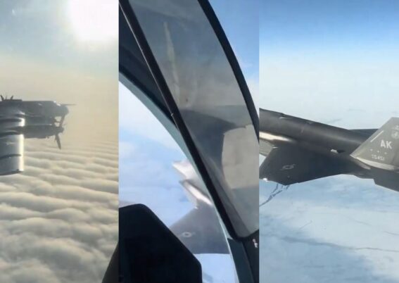 F-35 mendekati Su-35 di ADIZ Alaska