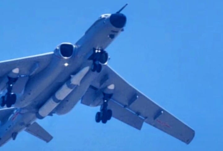 H-6N membawa rudal hipersonik baru berukuran jumbo