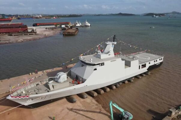 KRI Bung Hatta-370