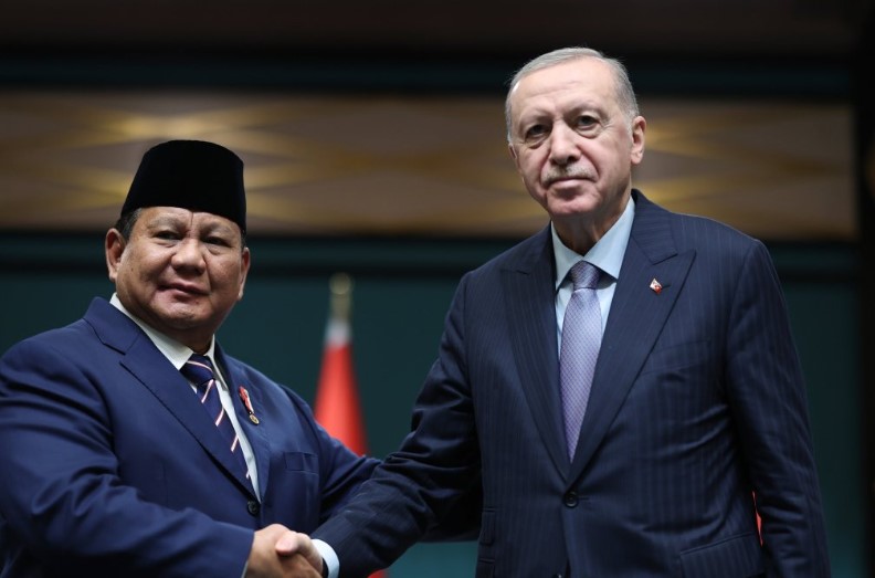 Pabowo menyatakan Indonesia ingin bergabung dengan proyek jet tempur KAAN