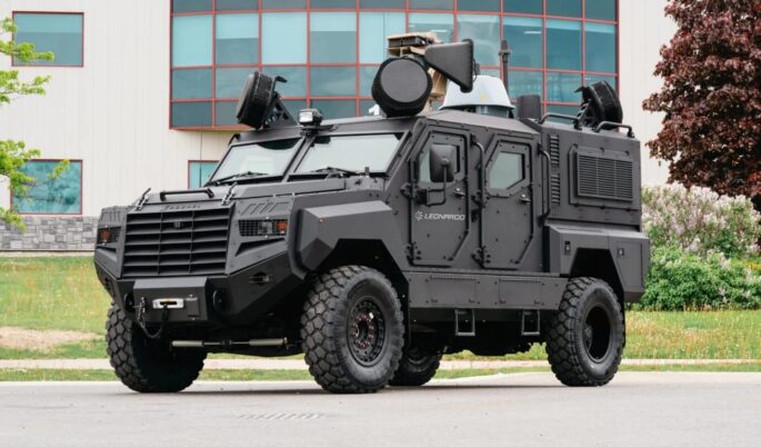 Kendaraan pemburu drone dari Roshel Kanada