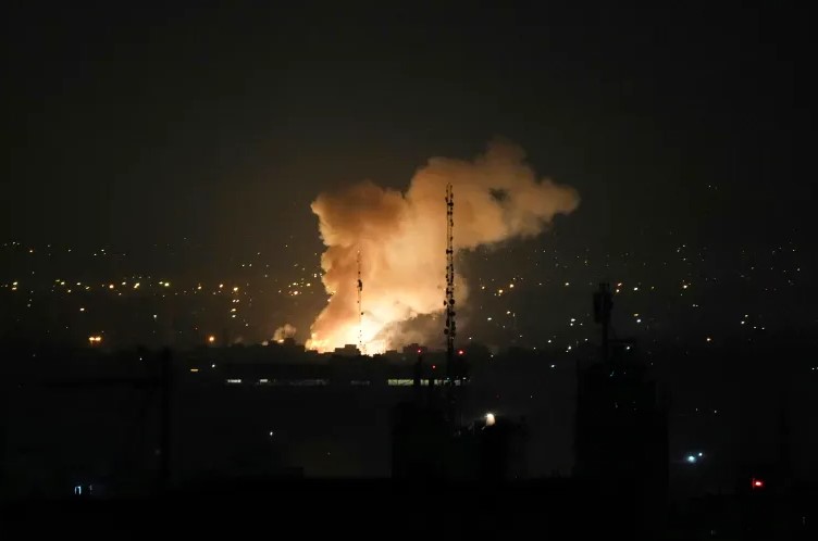 Israel serang fasilitas nuklir Iran