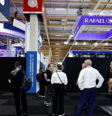 Paris Air Show 2025 tutup stan industri pertahanan Israel