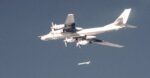 Tu-95 Rusia meluncurkan rudal