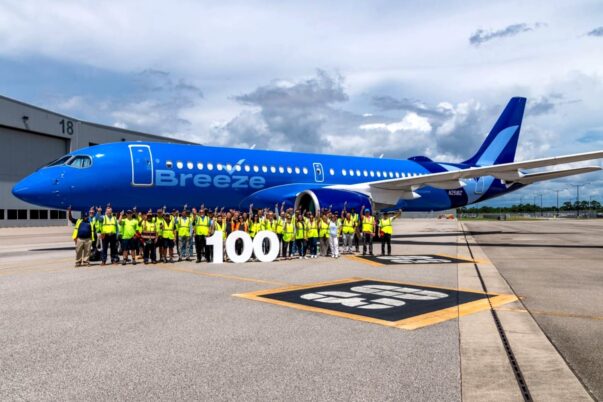 Pabrik Airbus di AS produksi pesawat A220 ke-100