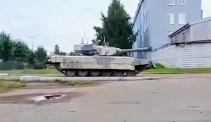 Tank Robotik Shturm Rusia