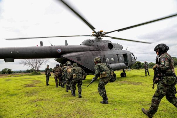 Thailand kerahkan kekuatan trimatranya untuk menggempur Kamboja