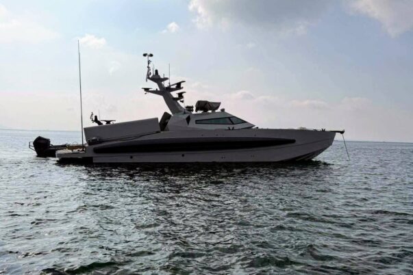 Kapal Serang Ringan buatan PT Lundin