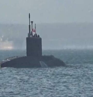 Kapal selam Volkhov Rusia