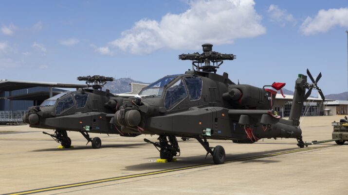 Australia menerima 2 AH-64E Apache Guardian
