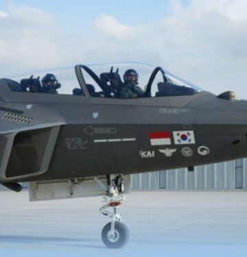 Kolonel Pnb Mohammad Sugiyanto terbang di kursi depan KF-21