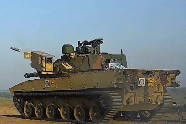 Tank ringan Zorawar India