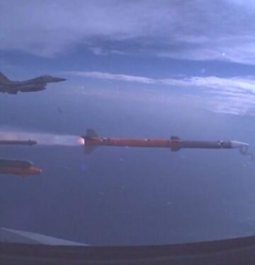 Turki menguji coba rudal udara ke udara Goktug dari F-16