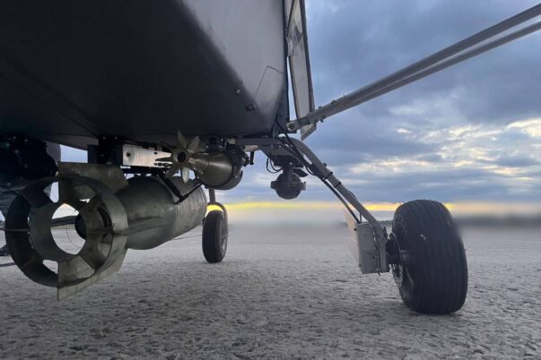 Ukraina modifikasi pesawat ultralight menjadi pengebom bersenjata OFAB 100-250