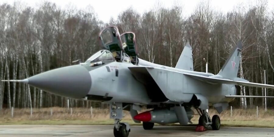 MiG-31K dengan rudal Kinzhal