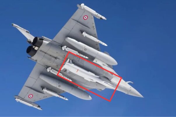 Jet Rafale Prancis membawa rudal nuklir ASMPA-R