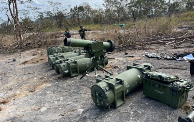 Pasukan Thailand berhasil menyita GAM-102LR ATGM Kamboja buatan China_1