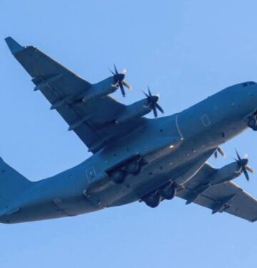 Pesawat angkut militer terbaru China Y-30 terbang perdana