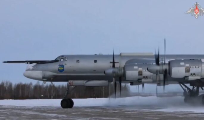Rusia kerahkan armada Tu-95MS pasca serangan kapal selamnya oleh Ukraina di Laut Hitam_jpg