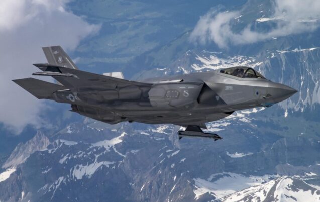 Swiss akan mengurangi pembelian F-35