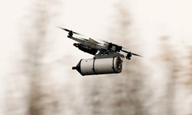 Ukraina menerima drone FPV ZEUS dari Finlandia