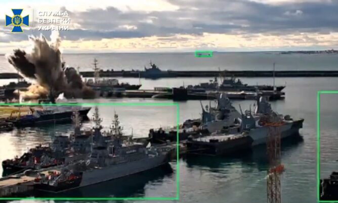 Ukraina mengklaim berhasil menghancurkan kapal selam Rusia dengan Sub Sea Baby UUV