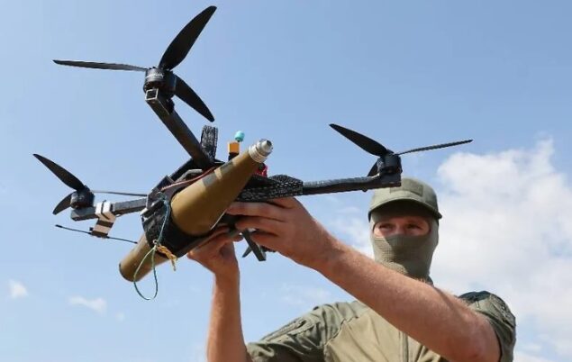 Drone Upyr menghancurkan tank Abrams Ukraina