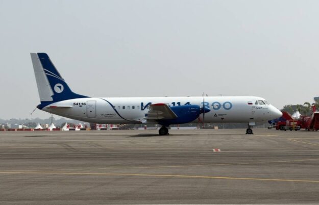 Il-114-300