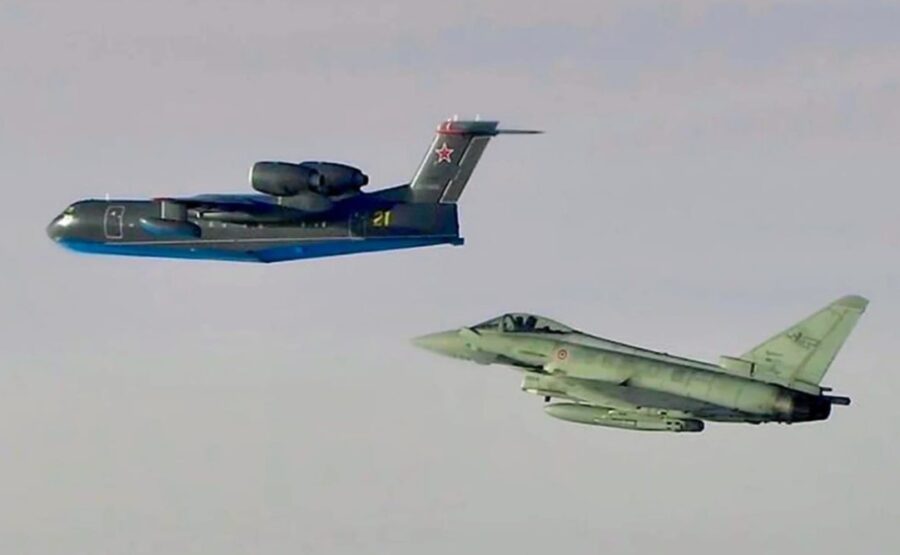 Jet tempur NATO mencegat pesawat Be-200 Rusia di atas Laut Baltik