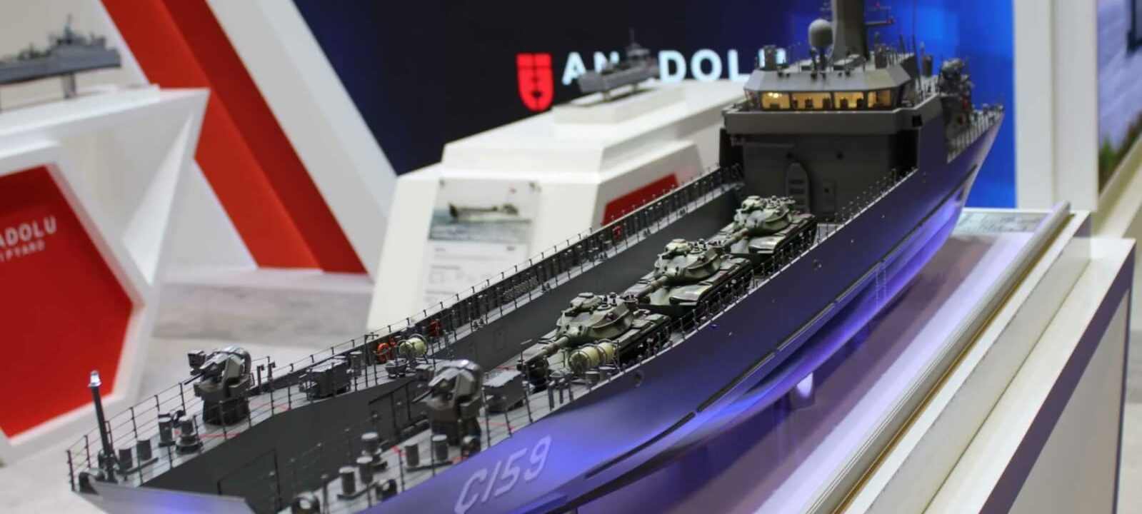Kapal pendarat tank LCT-80 rancangan TAIS Turkiye