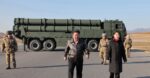 Korea Utara melakukan uji roket berdiameter 60 cm