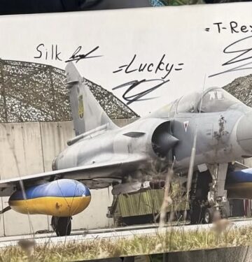 Mirage 2000-5 ukraina membawa rudal MICA_