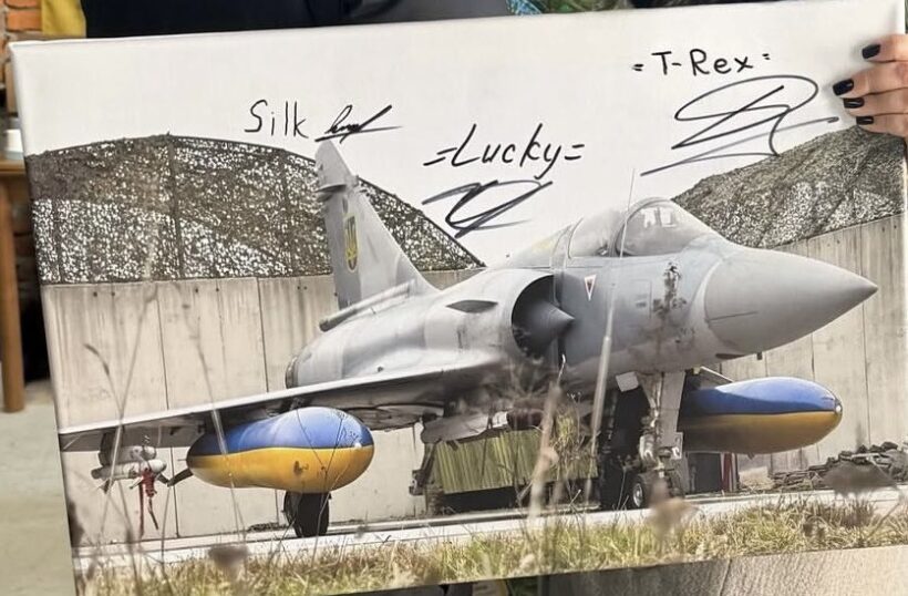Mirage 2000-5 ukraina membawa rudal MICA_