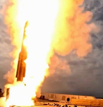 Pakistan menguji rudal pertahanan udara LY-80N buatan China