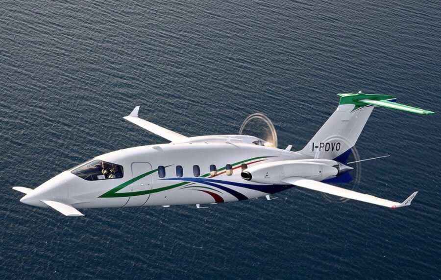 Piaggio Avanti_