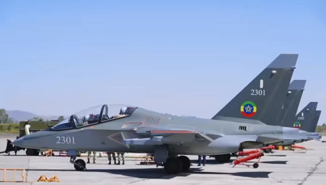 Ethiopia memperlihatkan enam jet latih Yak-130 yang dibeli dari Rusia