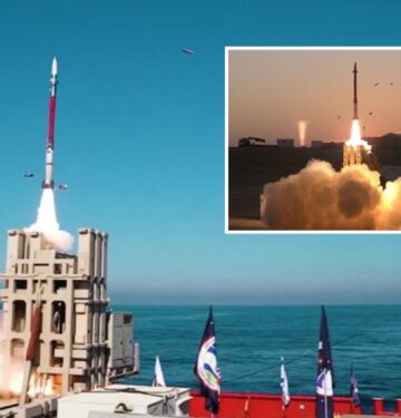 Israel menguji sistem pertahanan udara Davidsling dari kapal permukaan (1)