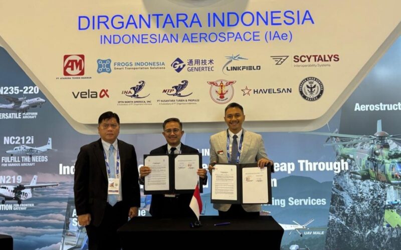 PTDI menandatangani LoI penjualan roket nasional dengan PT Sari Bahari