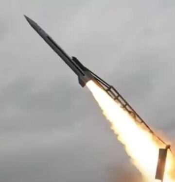 Rudal balistik taktis Ukraina FP-7