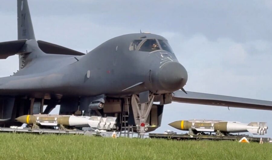 AS kerahkan pengebom B-1B dalam menyerang Iran