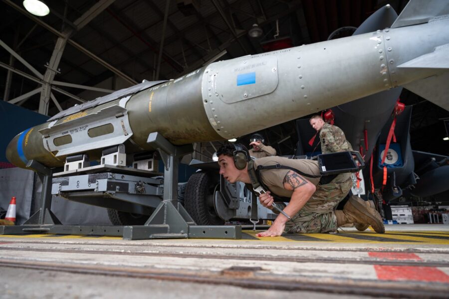 Bom GBU-31 JDAM
