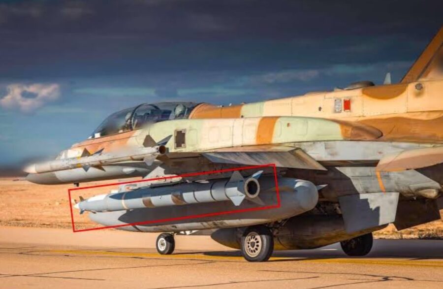 F-16I Sufa membawa rudal RAMPAGE