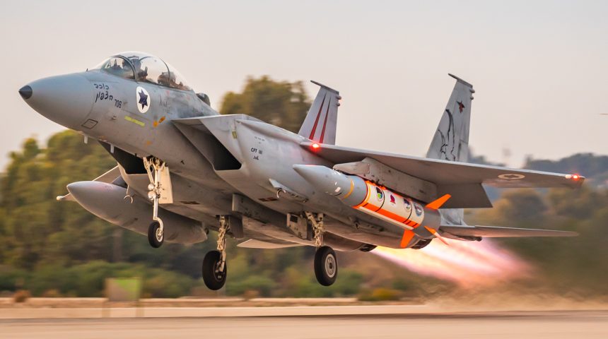 Israel menggunakan rudal Blue Sparrow dalam serangan ke Iran