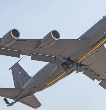 KC-135 Stratotanker USAF jatuh di Irak